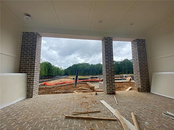 Covered Patio looking into Fenced in Courtyard