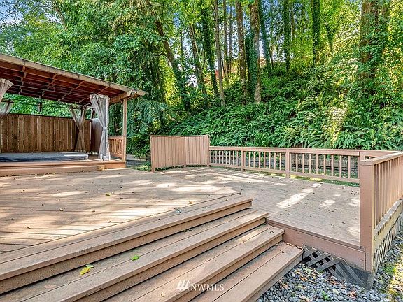 4th image of 113 Green Hill Dr