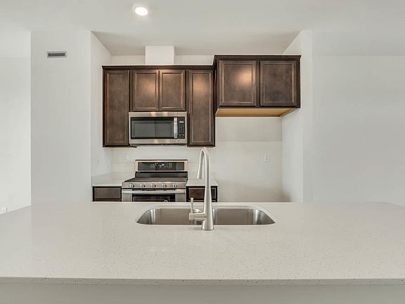3rd image of 2361 Glacier St