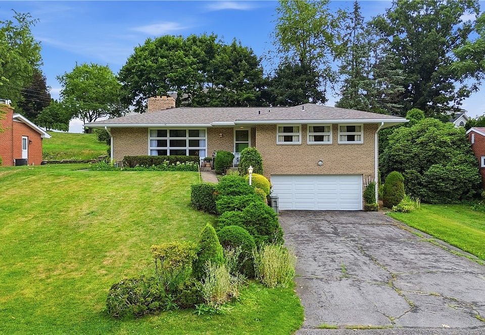 1st image of 111 Joan Dr