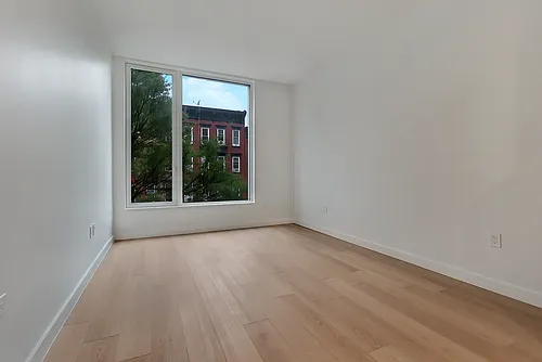 1024 Manhattan Ave #301 Photo 1