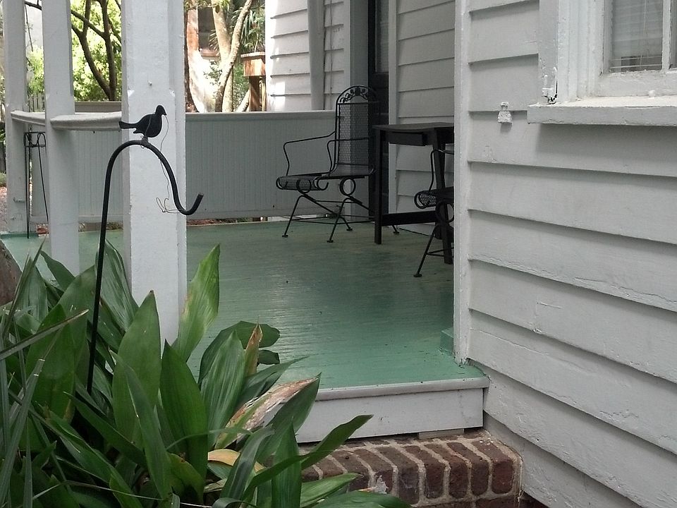 Entry way