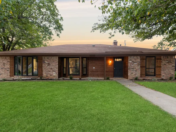 1717 Knoxville Dr, Bedford, TX 76022