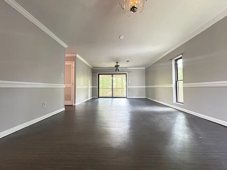 654 Pine Ridge Pl — Photo 6