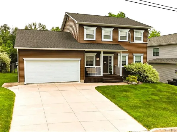 154 Mitchell Wayne Dr, Fredericton, NB E3G 0B8