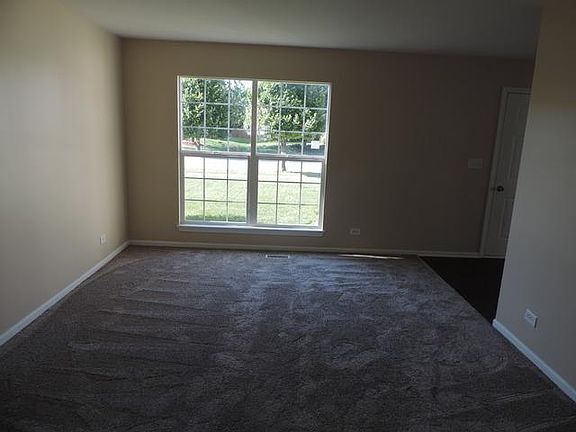 5th image of 2218 Lynn Dr