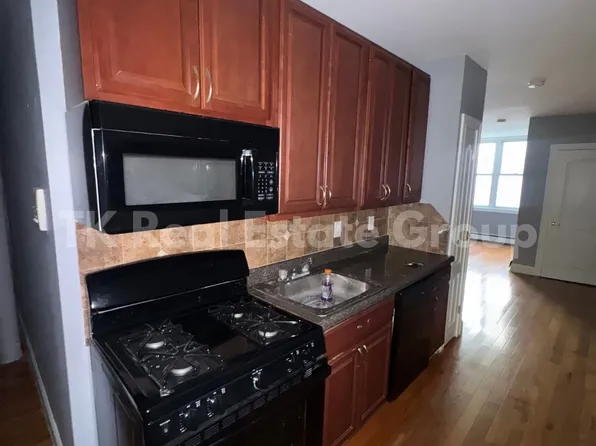 415 37th St APT 1F, Union City, NJ 07087