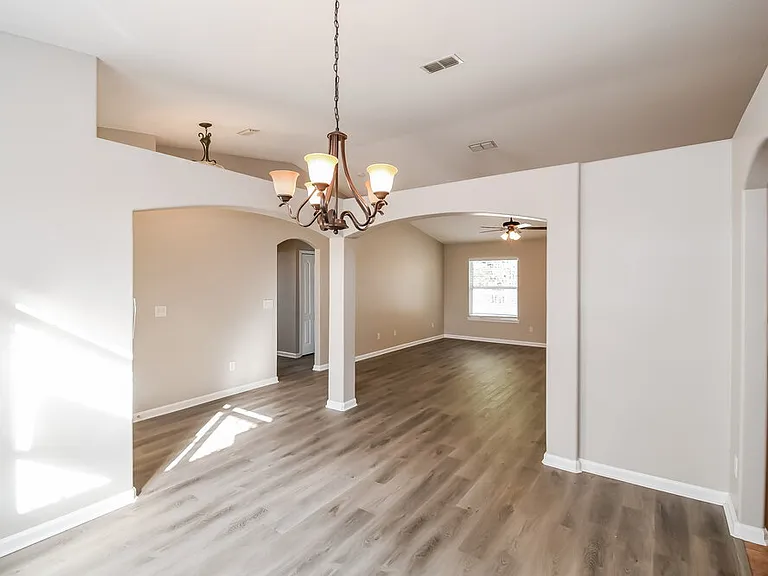 1299 Summit Oaks Dr E — Photo 4