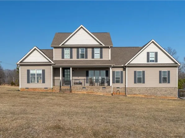 6500 Phillippi Rd, Liberty, NC 27298