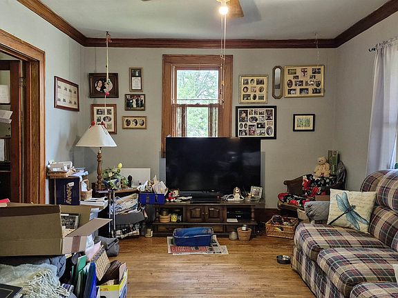 5th image of 617 Hollister Ave