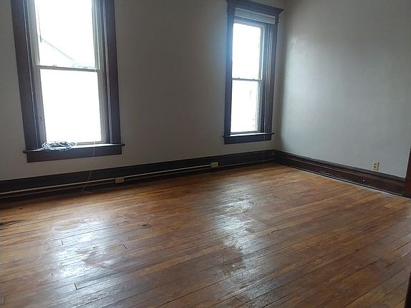 4th image of 79 W Church St APT 3
