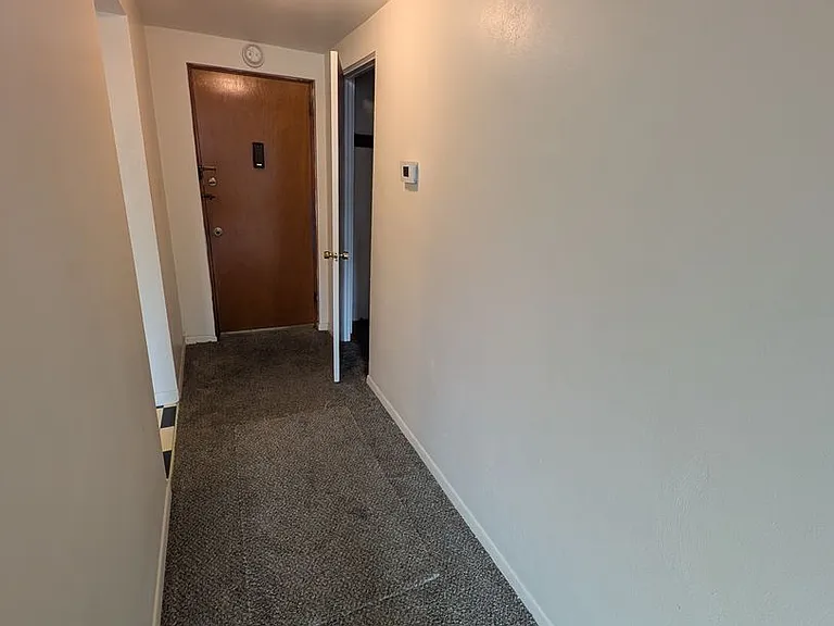 5 Grant Street — Photo 3