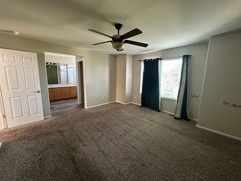 4157 Knollvale Dr — Photo 16
