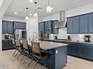 10326 E Kinetic Dr, Mesa, AZ 85212