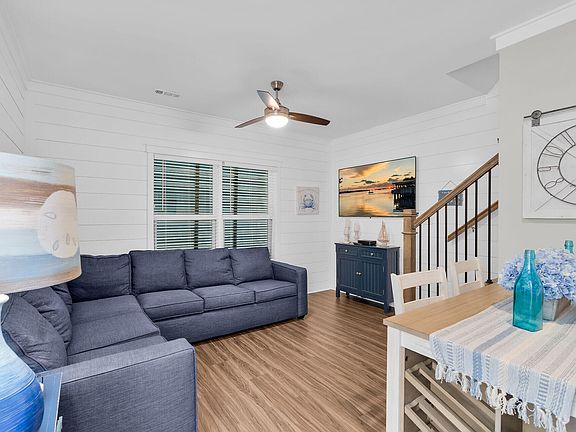 4th image of 101 11th Street #19