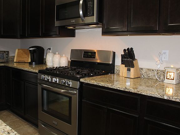 4th image of 42333 Lakestone Dr