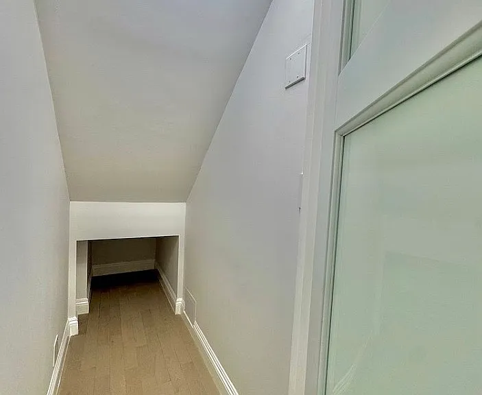 3160 S Barrington Ave #104 — Photo 9