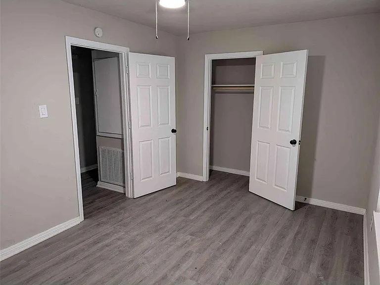 10922 Lockgate Ln — Photo 14