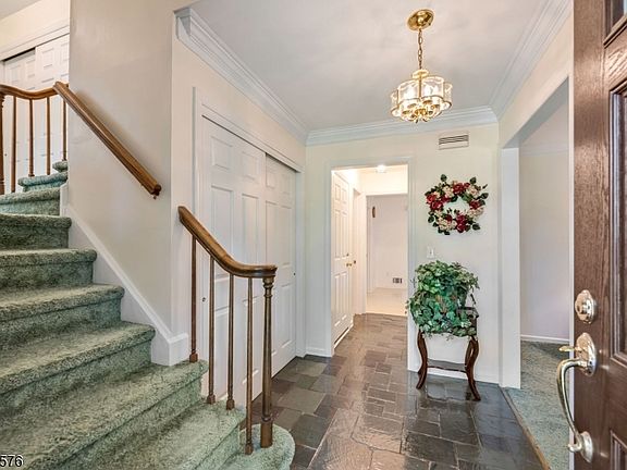3rd image of 8 KNOLLWOOD DRIVE