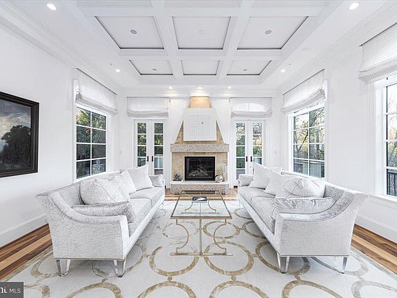 5th image of 8710 Fernwood Rd