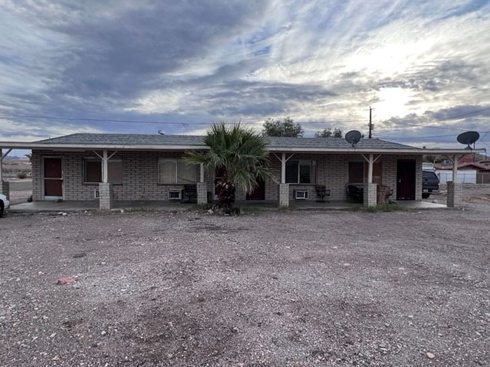 1st image of 184 Lee Ave APT 4