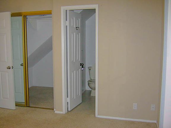 5th image of 1367 Thomas Ave APT 1
