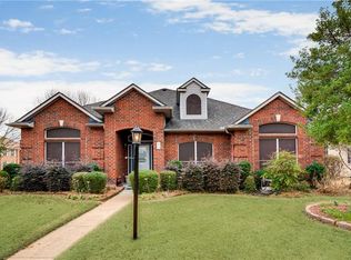 8418 Brentwood St, Rowlett, TX 75088