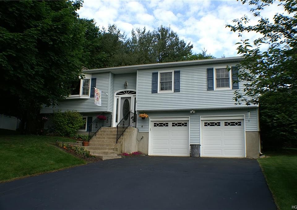 1st image of 2 Arlington Dr