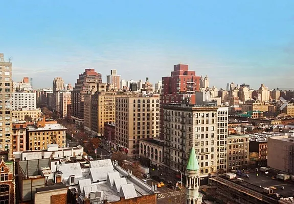 Sold by Nest Seekers International | media 12