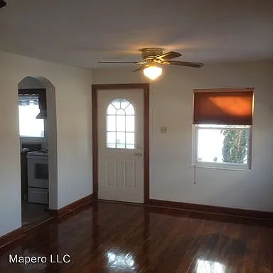 131 Poling Ave photo 1