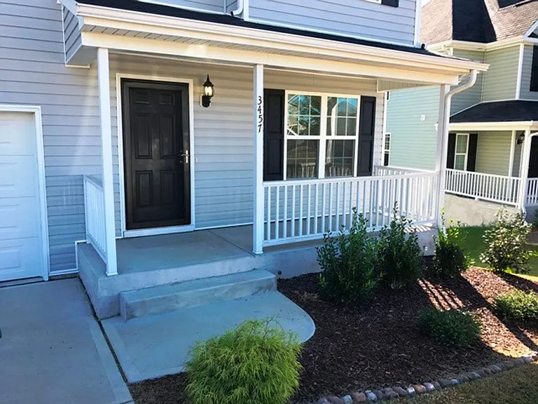 3457 Kernstown Dr — Photo 2