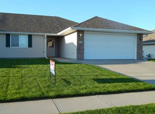 912 E Sycamore Ave, Norfolk, NE 68701