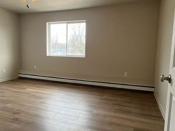 5th image of 3359 Whitehall Rd