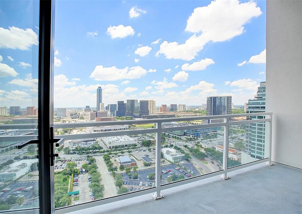 1st image of 1409 Post Oak Blvd Unit 2004