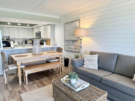 4th image of 675 Scenic Gulf Dr Unit 604D