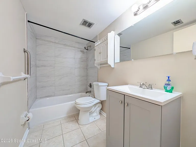 190 E Olmstead Dr #H3 — Photo 16