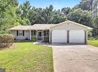 9421 Forest Knoll Dr, Jonesboro, GA 30238
