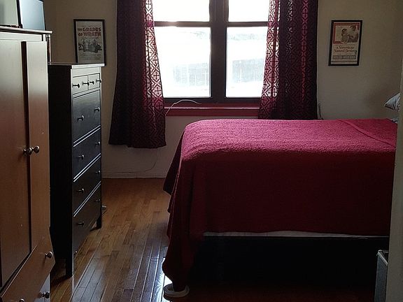 4th image of 692 Henry St APT 2L