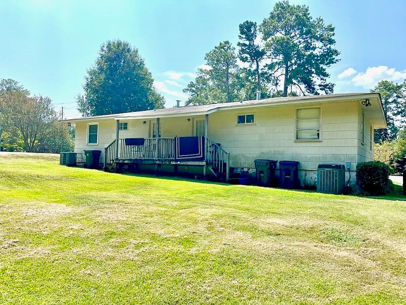 2nd image of 1509/1511 Saugahatchee Rd