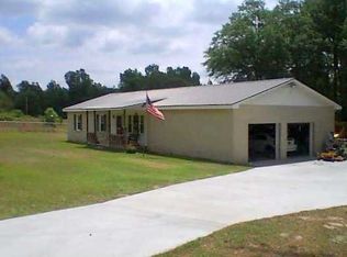 2104 Haire Town Rd, Wallace, SC 29596