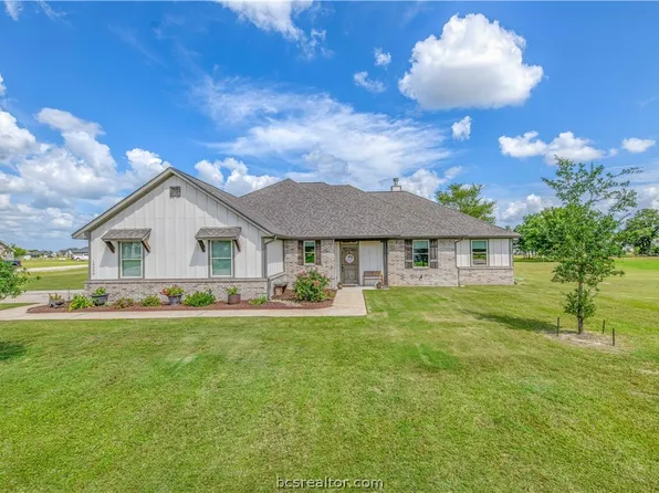 10398 Bourbon Ln, Bryan, TX 77808