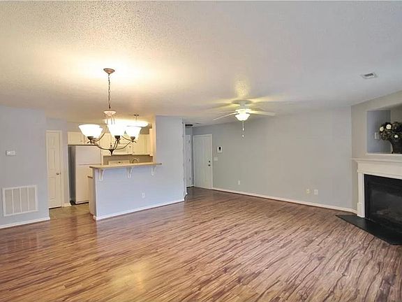 4th image of 4306 Timberbrooke Dr APT 1A