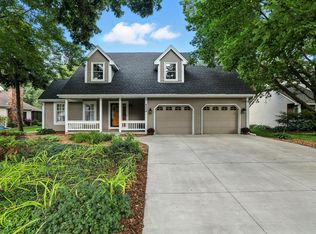 4334 Fisher Ln, White Bear Township, MN 55110