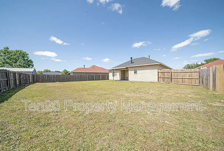 3007 Longmont Ln — Photo 20