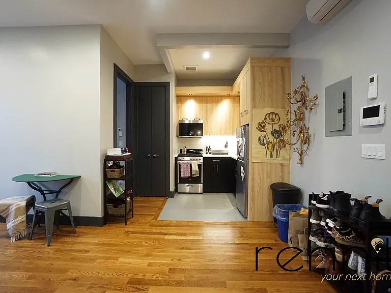 396 S 5th St #4F — Photo 4