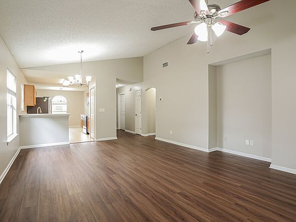 5th image of 4343 Hanging Moss Dr