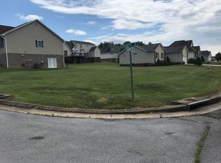 Henrys Ln, Bristol, VA 24202
