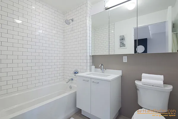 Rented by aptsandlofts.com | media 13