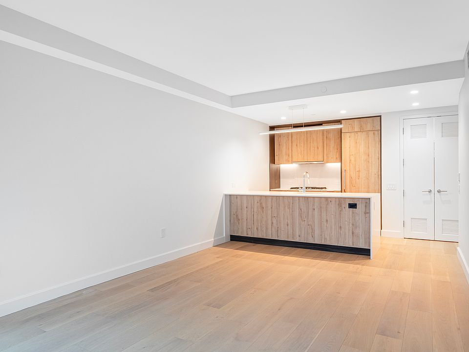 1st image of 171 N 1st St APT 3C