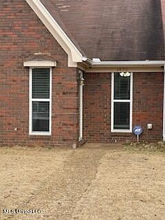 2nd image of 5890 Garden Walk E